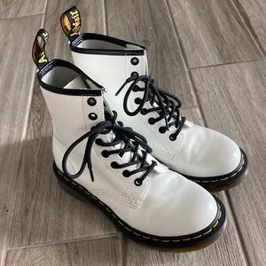 Wmns size 6 white Dr. Martens